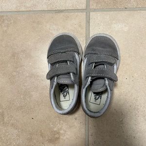 CUTE Velcro vans toddler size 7!